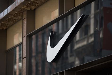 Sports World Reacts To Nike's Decision On Russia - The Spun