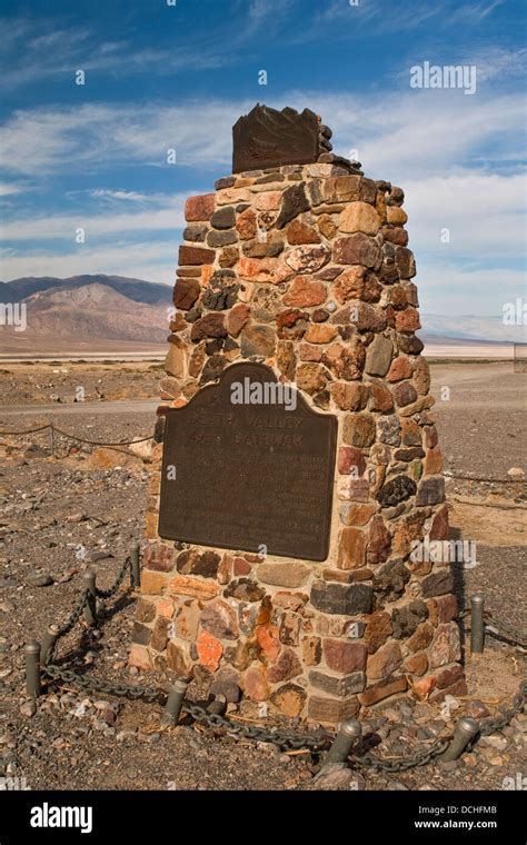 Mountain valley historical hi-res stock photography and images - Alamy