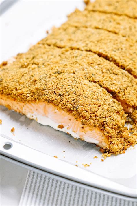 Oven Baked Salmon with Garlic Parmesan Bread Crumbs (20 Min ...