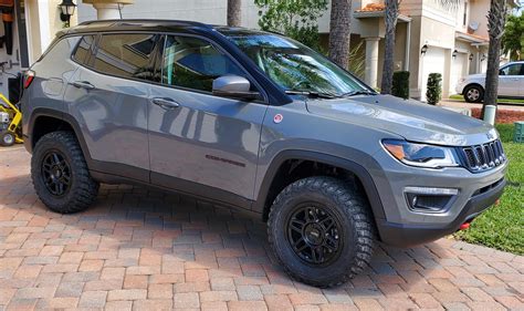 New Lift Kit (1.5" Teraflex), Wheels (KMC), Tires (BFG KM3) and Spacers (1" Dynofit) : r/JeepCompass