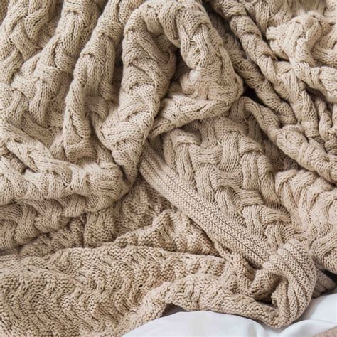 Chunky Cable Knit Blanket – Shop