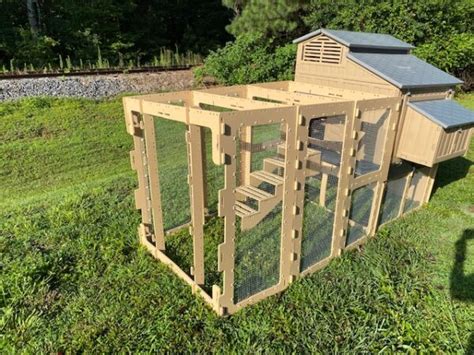 Snap Lock Chicken Coop Run – Formexstore.com