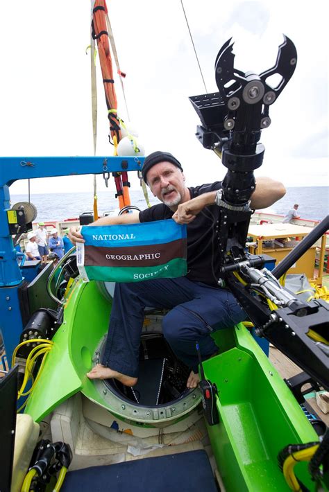 At Mariana Trench, James Cameron is king of the deep (photos) - CNET