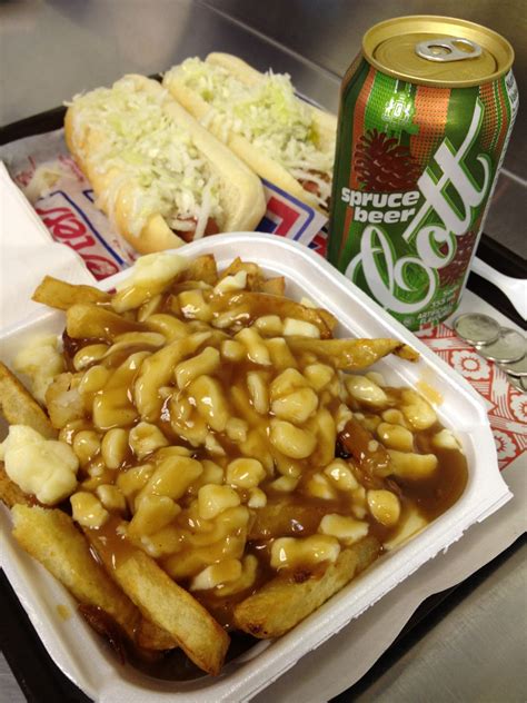 Aerohaveno: Poutine! The Best in Montreal & Quebec City