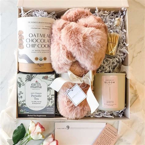 25 Best Gift Baskets for New Moms — New Mom Curated Gift Box