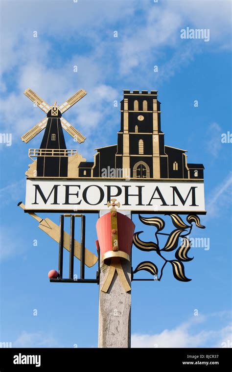 Village sign, Meopham, Kent, UK Stock Photo - Alamy