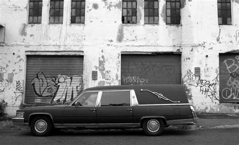 THE HISTORY OF Hearses - BAY AREA ENTERTAINER