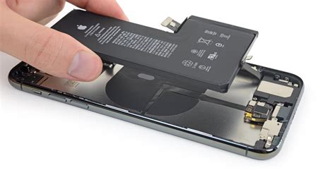 iPhone 11 Pro Max teardown reveals possible bilateral wireless charging hardware