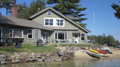 Oliver Lodge | Lakefront Lodging & Cabins in Meredith, NH