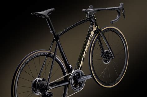 Trek Project One turns the bling up to 11 with gold flake and diamonds | Cyclingnews