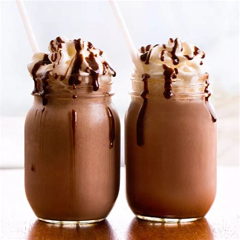 Chocolate Smoothie Recipe - 25 Grams of Protein!