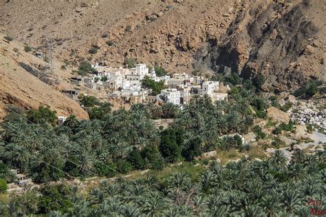 Wadi Tiwi Oman - Emerald Pools and cliffs - Video, photos & practical tips