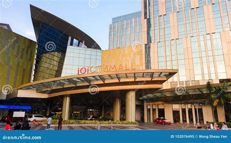 The Grand Main Entrance of the IOI City Mall, Putrajaya, Malaysia Editorial Image - Image of ...