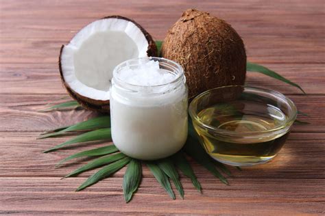 7 Simple Ways to Use Coconut Oil for Strong, Beautiful Hair