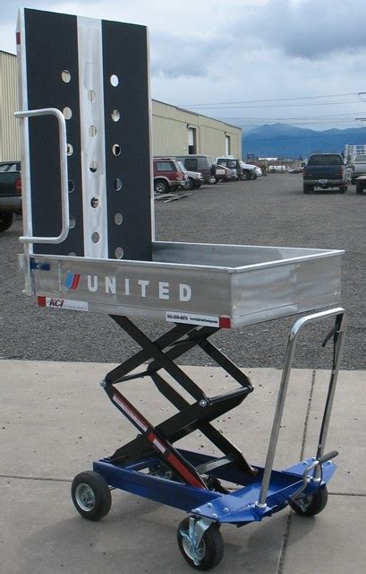 Wheelchair Lifts - KEITH CONSOLIDATED INDUSTRIES