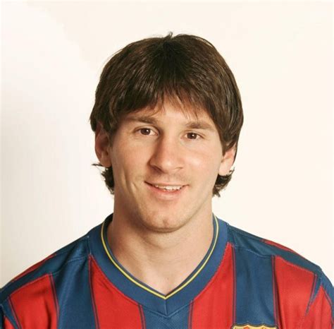 Messi Smiling Wallpapers - Football Wallpapers, Soccer Photos, Messi, Pique, Ronaldo