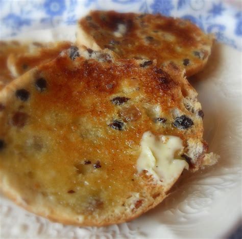 The English Kitchen: Toasted Teacakes