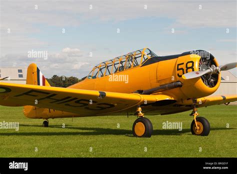 Harvard Texan T6 Aircraft on the ground at Kemble airfield Cotswolds Stock Photo - Alamy