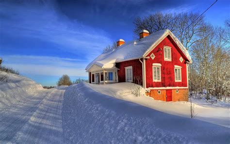 Paesaggio innevato #Svezia | Red house, Snow house, Red houses