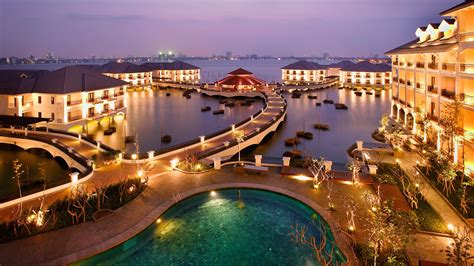 Cosmopolitan Vietnam Escape with Hanoi's Only Overwater Sunset Bar ...