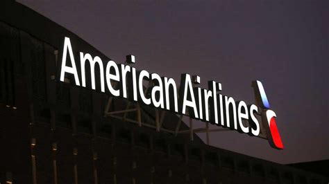 American Airlines Flight Makes Emergency Landing In Miami After Several Passengers Get Sick