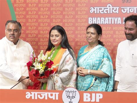 Telangana: Tollywood actor Jayasudha joins BJP