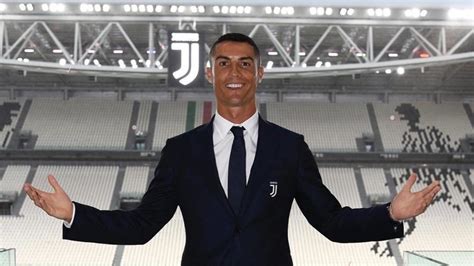 Cristiano Ronaldo reports for first Juventus training session since € ...