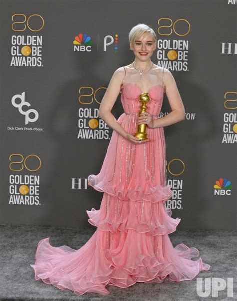 Photo: Julia Garner Wins Best Supporting Actress Award at the Golden ...