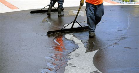 The Importance of Asphalt Sealcoating | ACI ASPHALT & CONCRETE