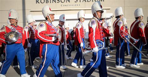 How to Watch the Rose Bowl Parade in 2023