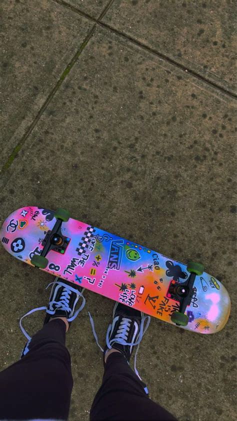 Skateboard aesthetic. Skateboard, Skateboard aesthetic, Grunge aesthetic, Retro Skateboard HD ...