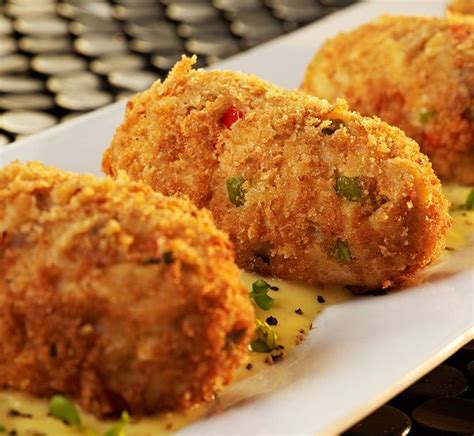 Chicken Croquettes | Chicken croquettes recipe, Chicken croquettes ...