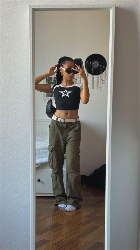 stargirl ⭐️ in 2023 | Croptop aesthetic outfit, Aesthetic y2k outfits, Outfit y2k