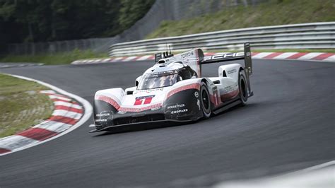 Nurburgring最速紀錄打破，解析Porsche 919 Hybrid Evo之謎 | SUPERMOTO8