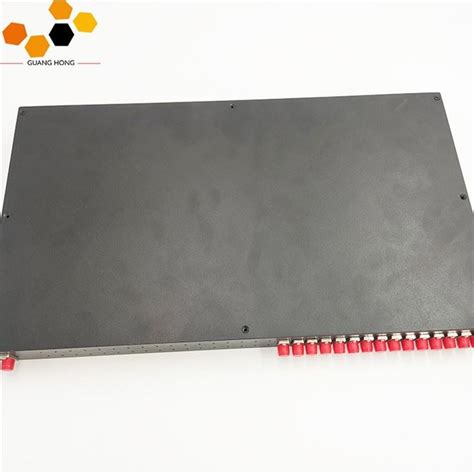 China 1x16 1 U Rack Mount PLC Splitter for Fiber Optic Cable Manufacturers Factory