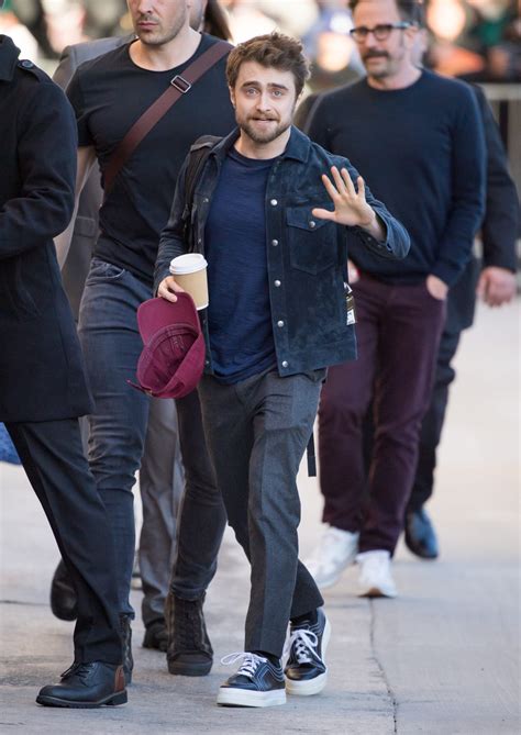 Daniel Radcliffe Says He Drank To Deal With "Harry Potter" FameHelloGiggles