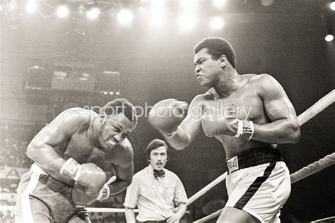 Muhammad Ali v Joe Frazier Thriller in Manila 1975 Print | Boxing ...