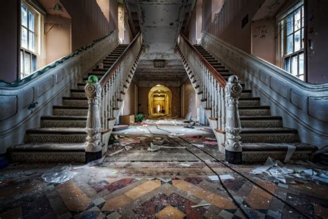 Inside America's Largest Abandoned Mansion Once Owned by Titanic ...