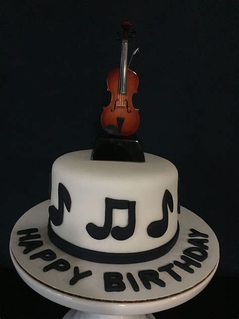 Pin by Jasmine Bautista on Music cake | Music cake, Birthday cake, Cake