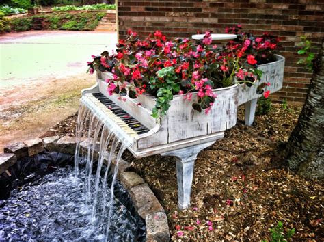 Picture of the Day: Old Piano Turned Into Outdoor Fountain » TwistedSifter