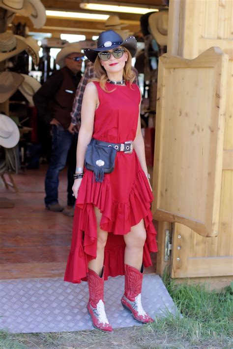 What to wear to go country line dancing | Fashion and Cookies - fashion and beauty blog