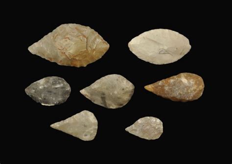 Stone Age Flint Arrowhead Collection : Lot 331