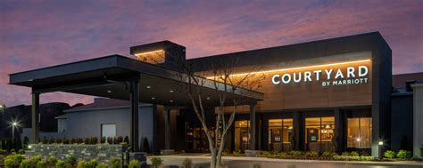 Nashville Airport Hotels in Tennessee | Courtyard Nashville Airport