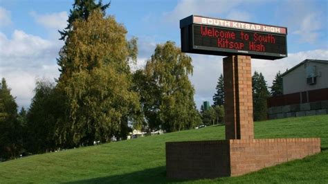 Lockdown lifted at South Kitsap High School after threat investigated