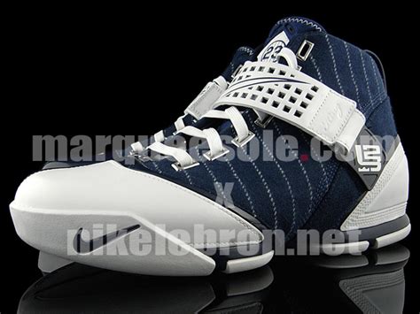 An exclusive look at the Yankees Nike Zoom LeBron V | NIKE LEBRON ...