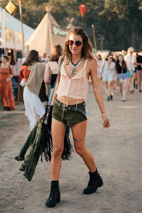 Beautiful Summer Festival Outfits That Will Impress -GlossyU in 2024 | Summer festival outfit ...