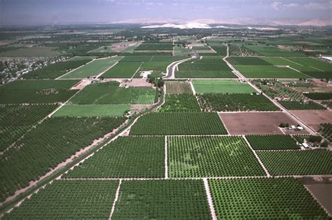 Aerial View of the San Joaquin Valley - Public Policy Institute of ...