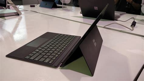 Hands on with Microsoft's Surface Pro 6: The new tablet is easy to use ...