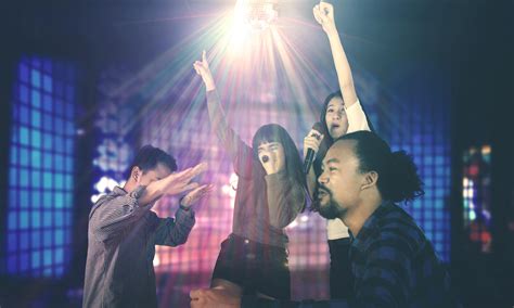 6 Interesting Facts about Chinese Karaoke