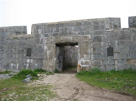 The world's least successful fort? Prince of Wales Fort, Canada